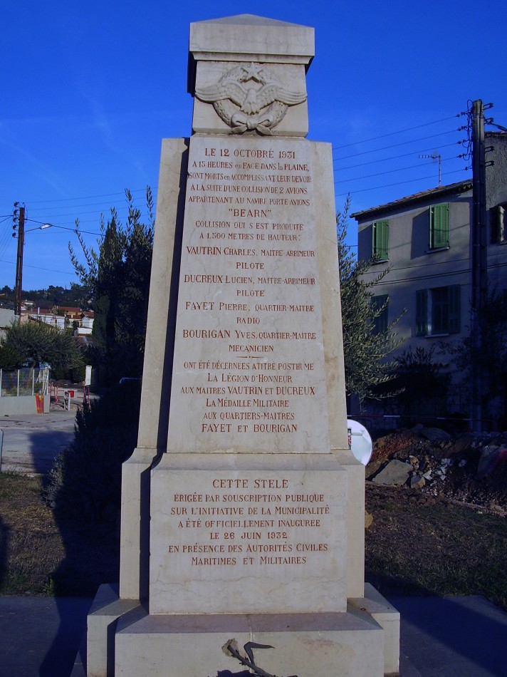Monument Charles VAUTRIN